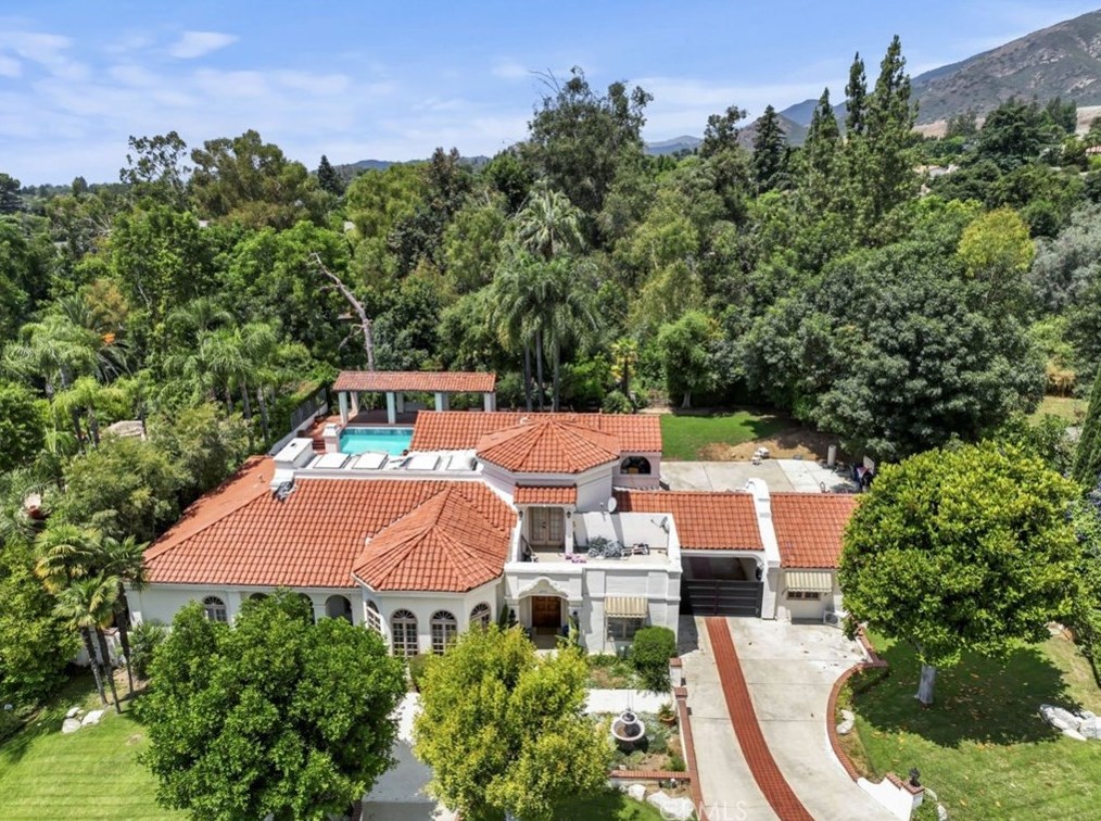 2471 Santa Rosa Ct, Upland, CA 91784