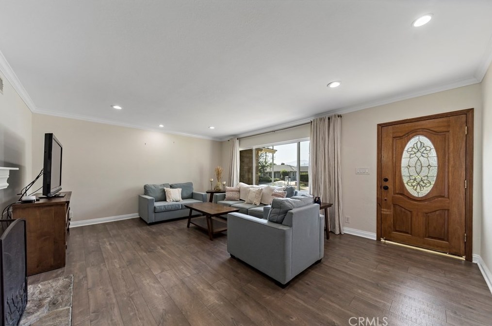2520 Charford St, Glendora, CA 91740-4036