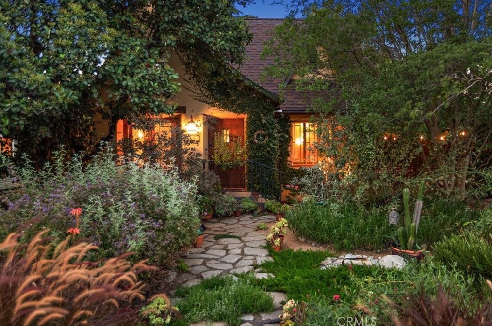 433 Harrison Ave, Claremont, CA 91711