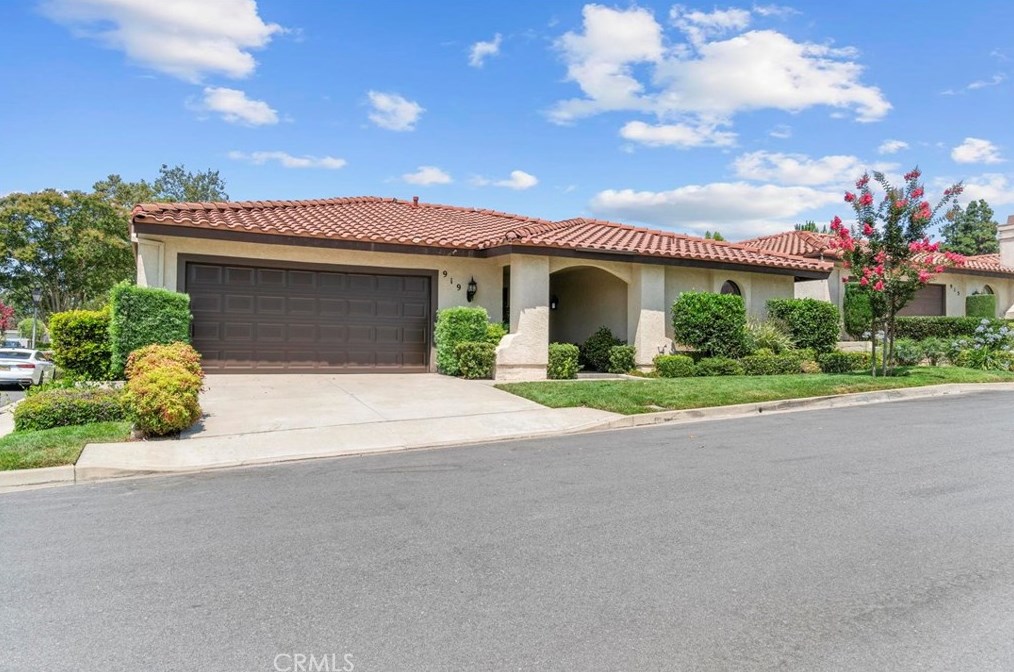 919 Vista Grande, Upland, CA 91784