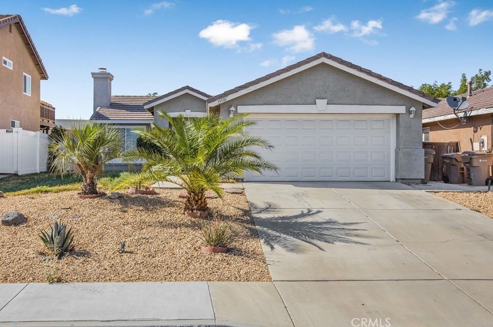 13510 W Nolina Dr, Hesperia, CA 92344