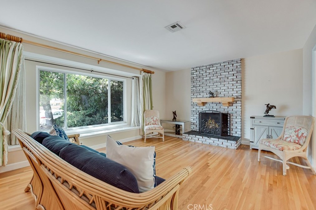 842 Knox Pl, Claremont, CA 91711
