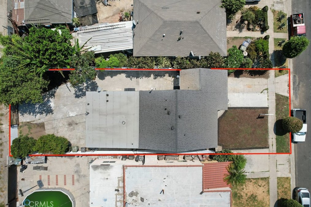811 94th St, Los Angeles CA  90044-4701 exterior