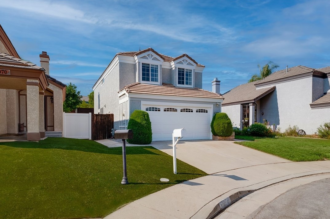 11076 Brentwood Dr, Rancho Cucamonga, CA 91730-6803