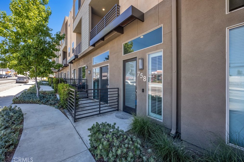 758 Central Ave, Upland, CA 91786