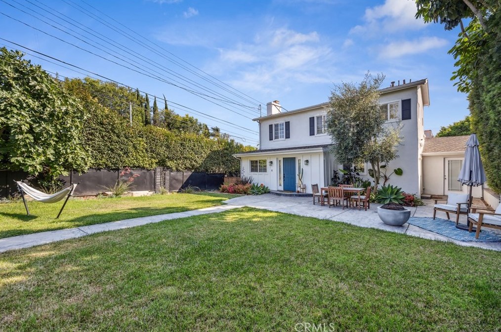 3100 Waverly Dr, Los Angeles, CA 90027-2521