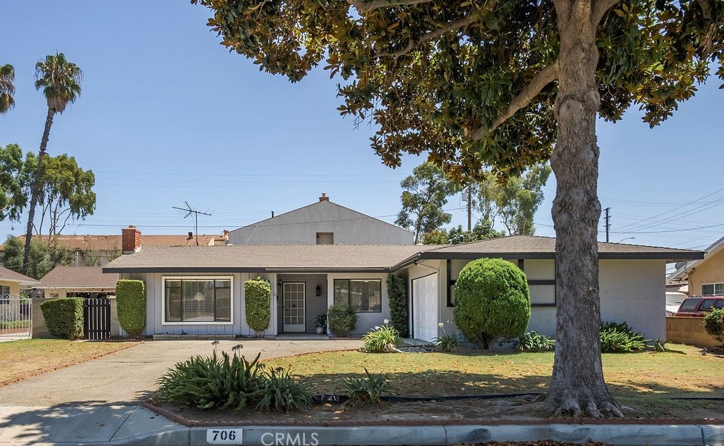 706 N Myrtlewood Ave, West Covina, CA 91791