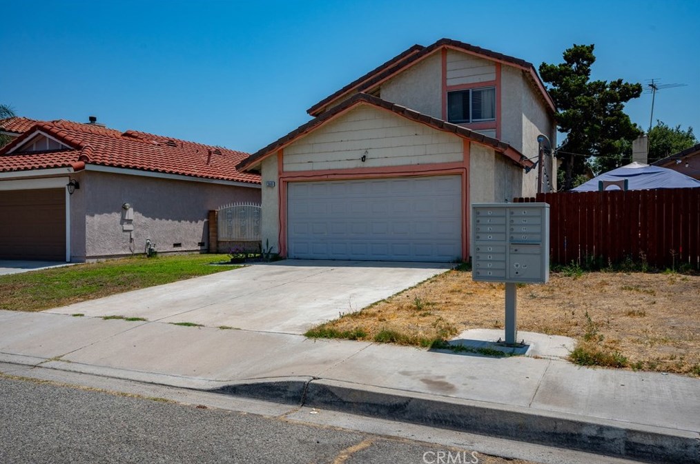 1360 Lulitree Rd, Colton, CA 92324