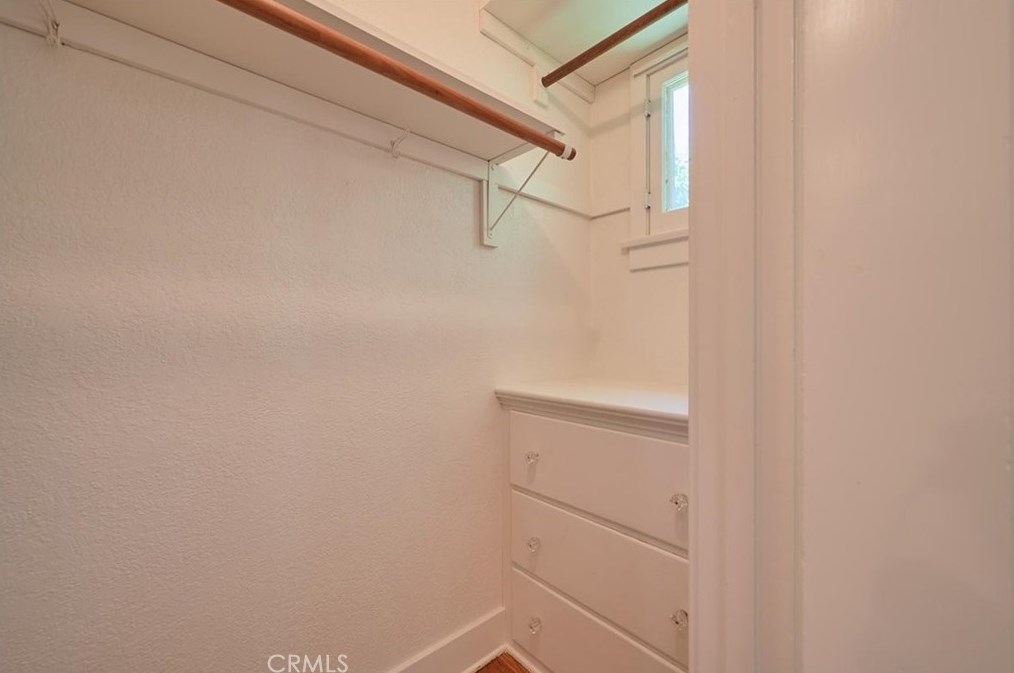 214 4th St, Ontario CA  91764-2708 exterior