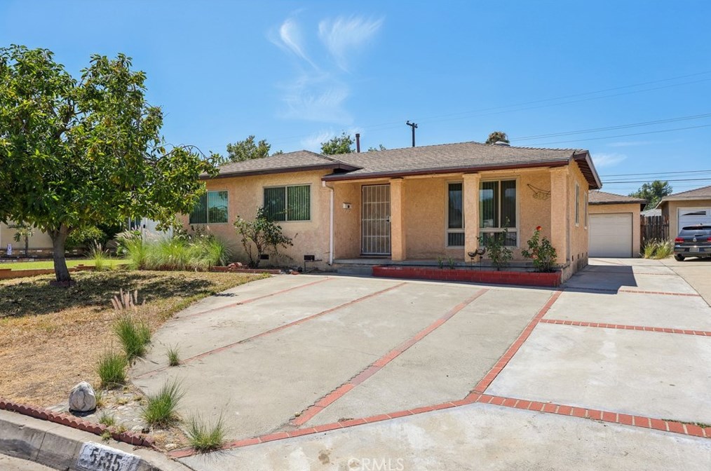 5135 N Burwood Ave, Covina, CA 91722