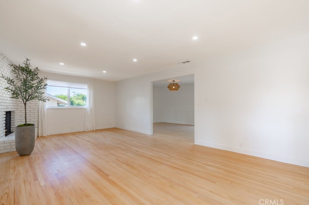 1151 Vanderbilt Ave, Claremont, CA 91711
