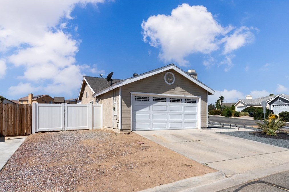 14357 Birchwood Dr, Hesperia, CA 92344