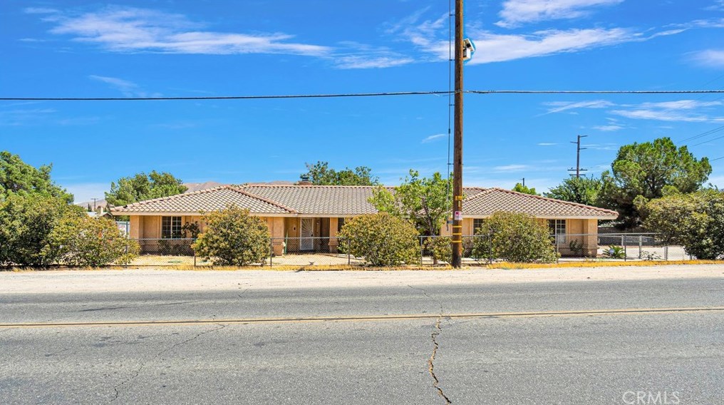 18668 Main St, Hesperia, CA 92345