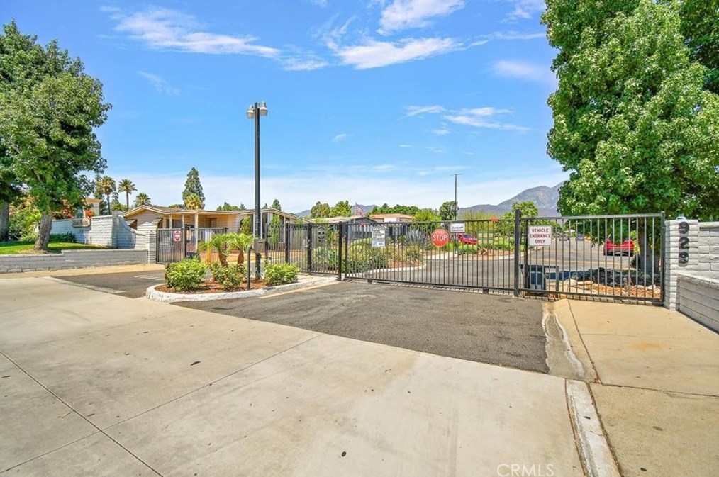 929 E Foothill Blvd #44, Upland, CA 91786