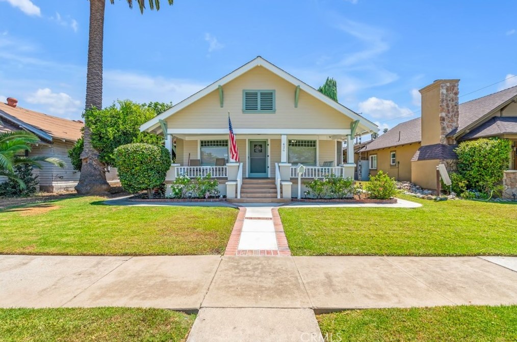 426 Wabash Ave, Glendora, CA 91741-6221
