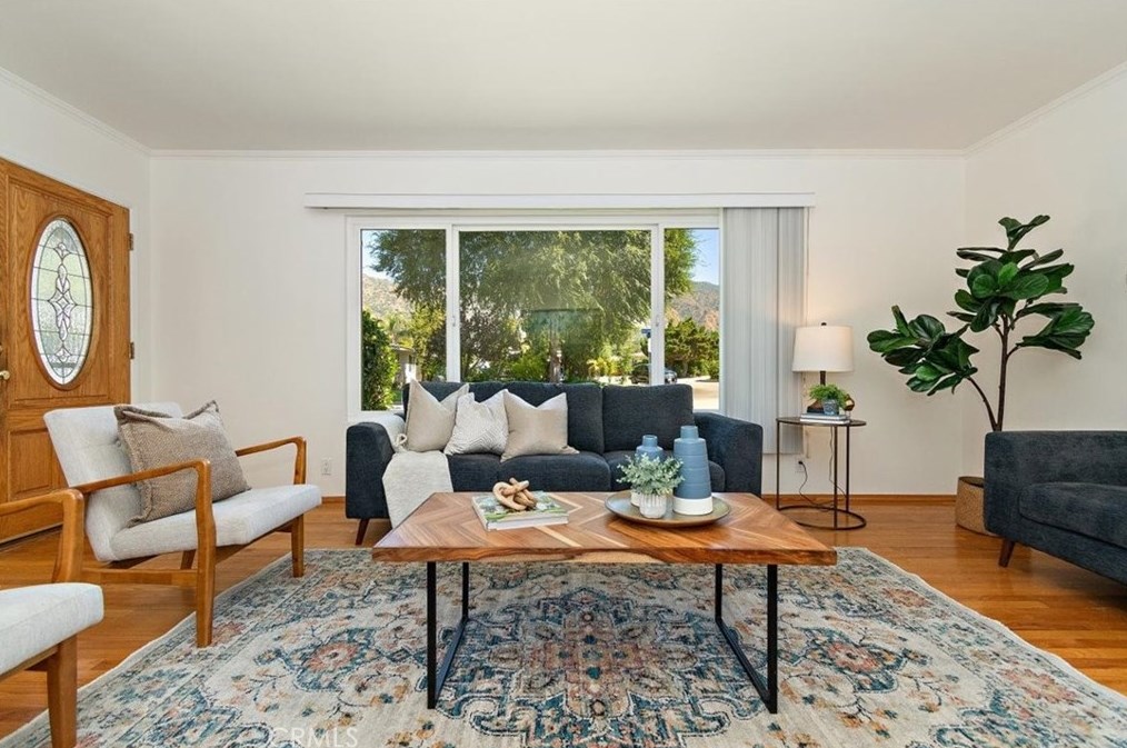 748 W Dalton St, Glendora, CA 91741
