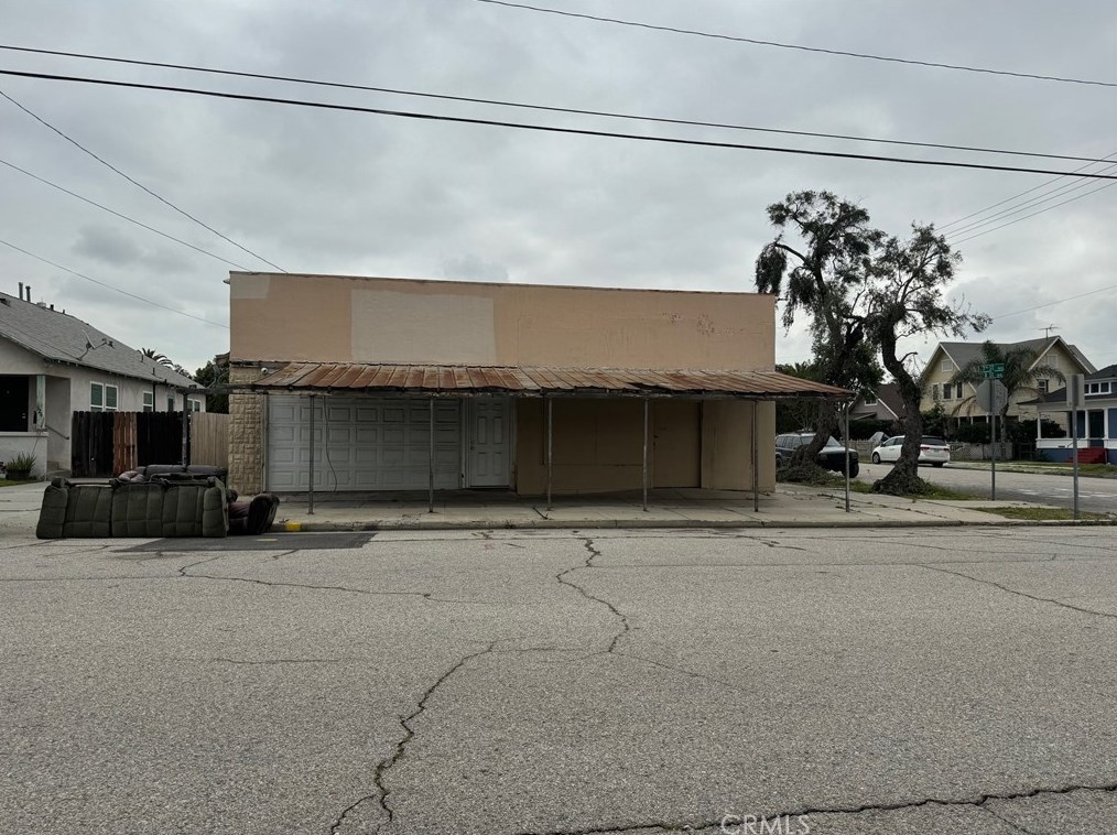 926 N 7th St, Colton, CA 92324