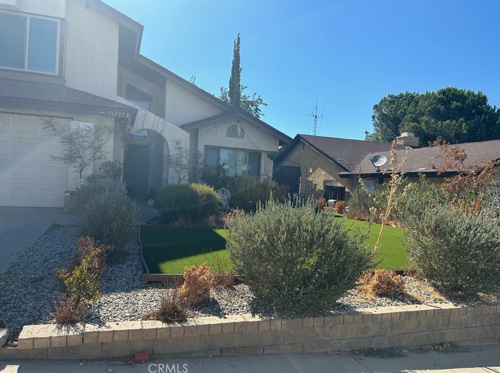36715 Little Leaf Dr, Palmdale, CA 93550
