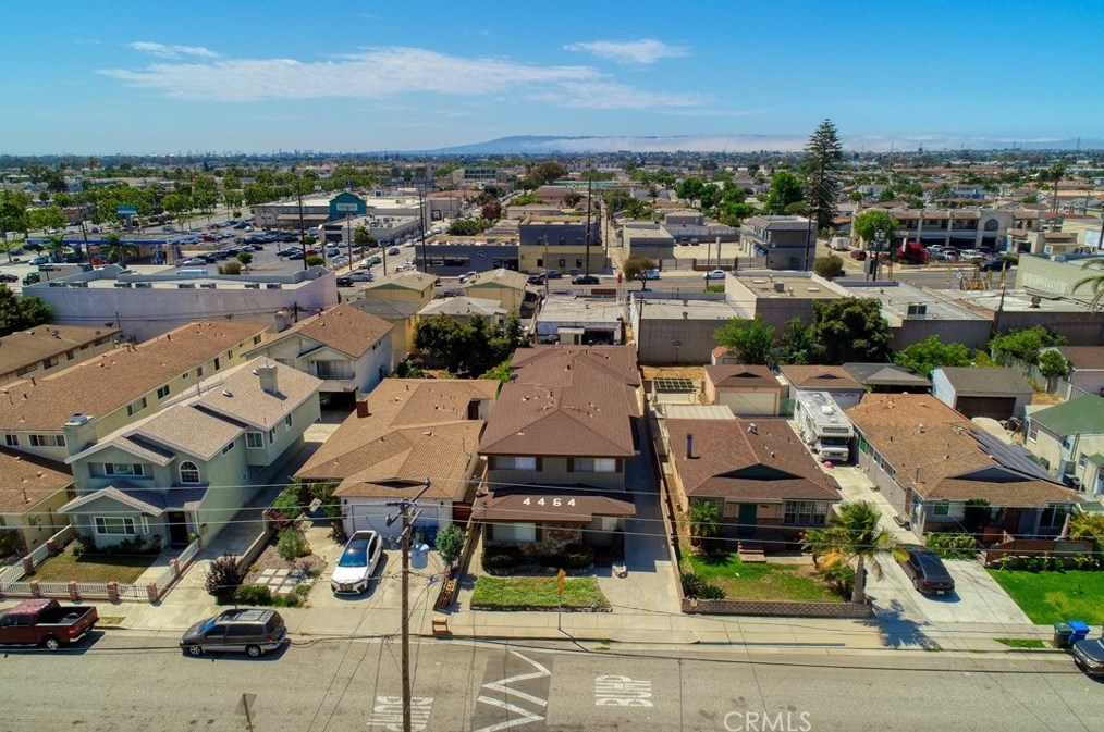 4464 142nd St, Hawthorne, CA 90250-6972