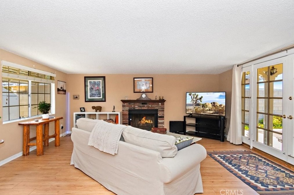 549 Greenhaven St, Covina CA  91722-2104 exterior