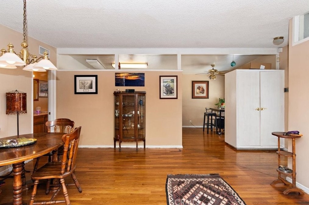 549 Greenhaven St, Covina CA  91722-2104 exterior