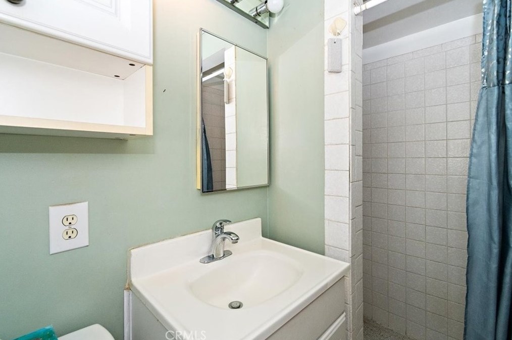 549 Greenhaven St, Covina CA  91722-2104 exterior