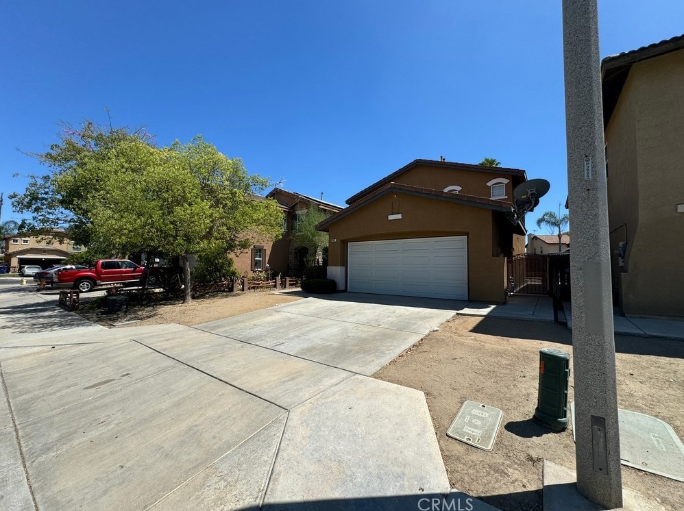 307 Bright Way, Perris, CA 92571