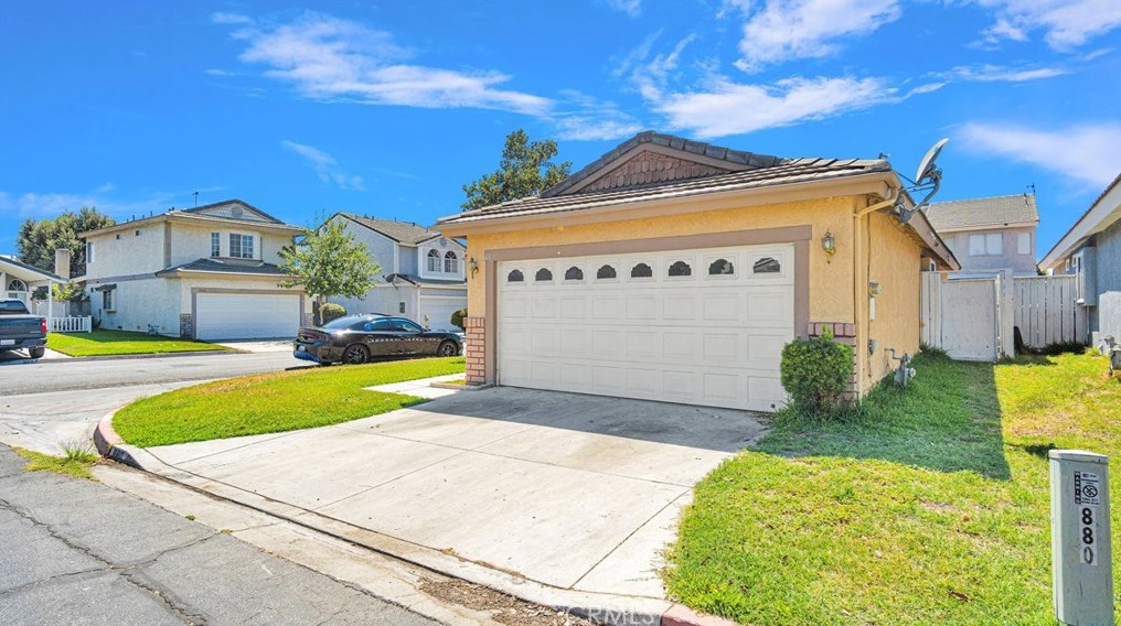 880 S Rexford St, Rialto, CA 92376