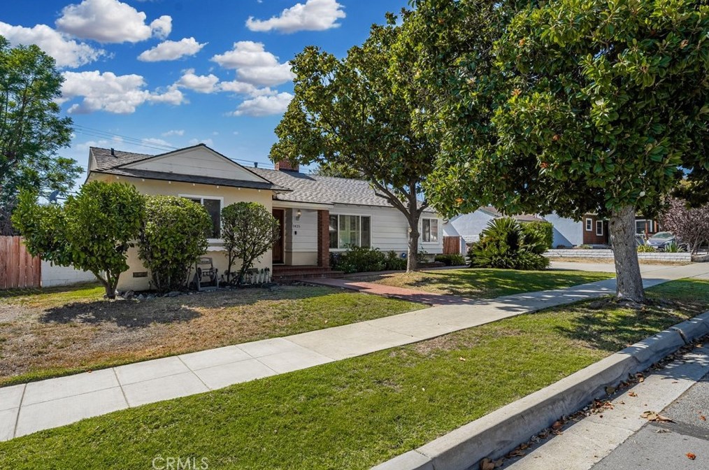 1425 N Mountain Ave, Claremont, CA 91711
