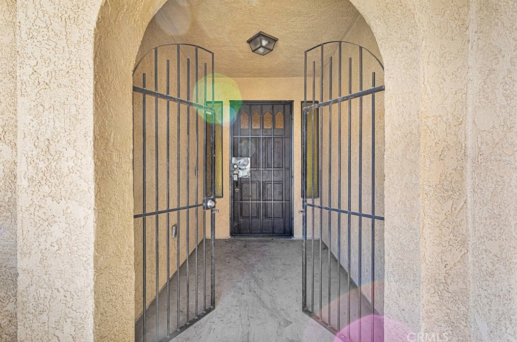 13621 Oakmont Dr, Victorville, CA 92395