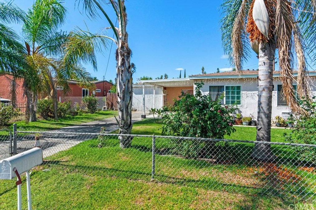526 E Erwin St, Rialto, CA 92376