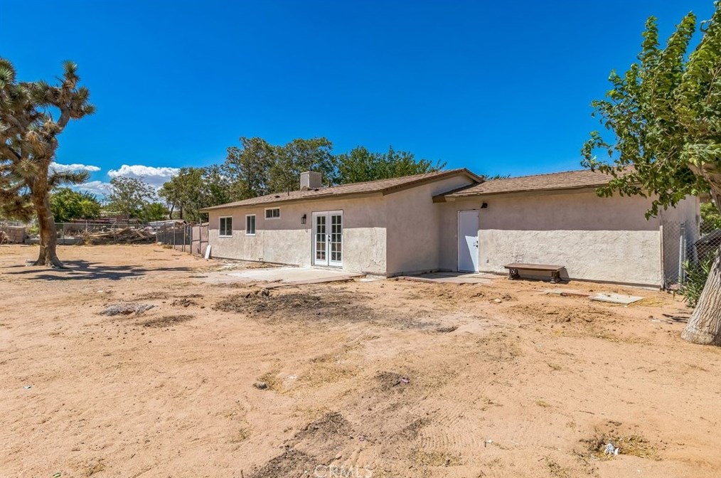 18747 Albany Ct, Hesperia, CA 92345