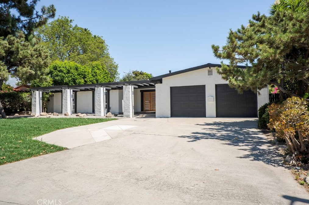 2244 N Indian Hill Blvd, Claremont, CA 91711