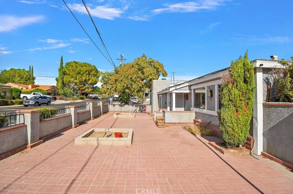 16696 Forrest Ave, Victorville, CA 92395