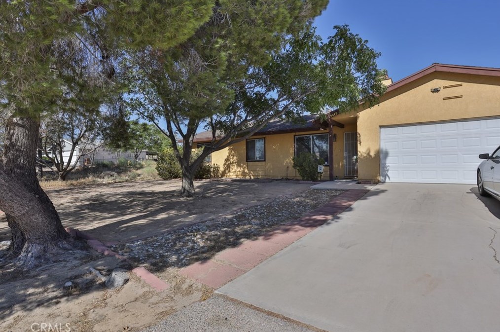 15849 Topango Rd, Victorville, CA 92394