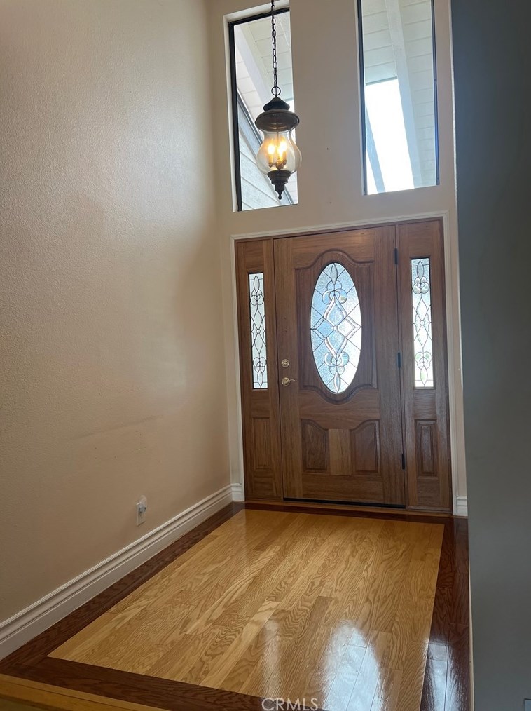 1884 Clear Falls Ave, La Verne, CA 91750-1314