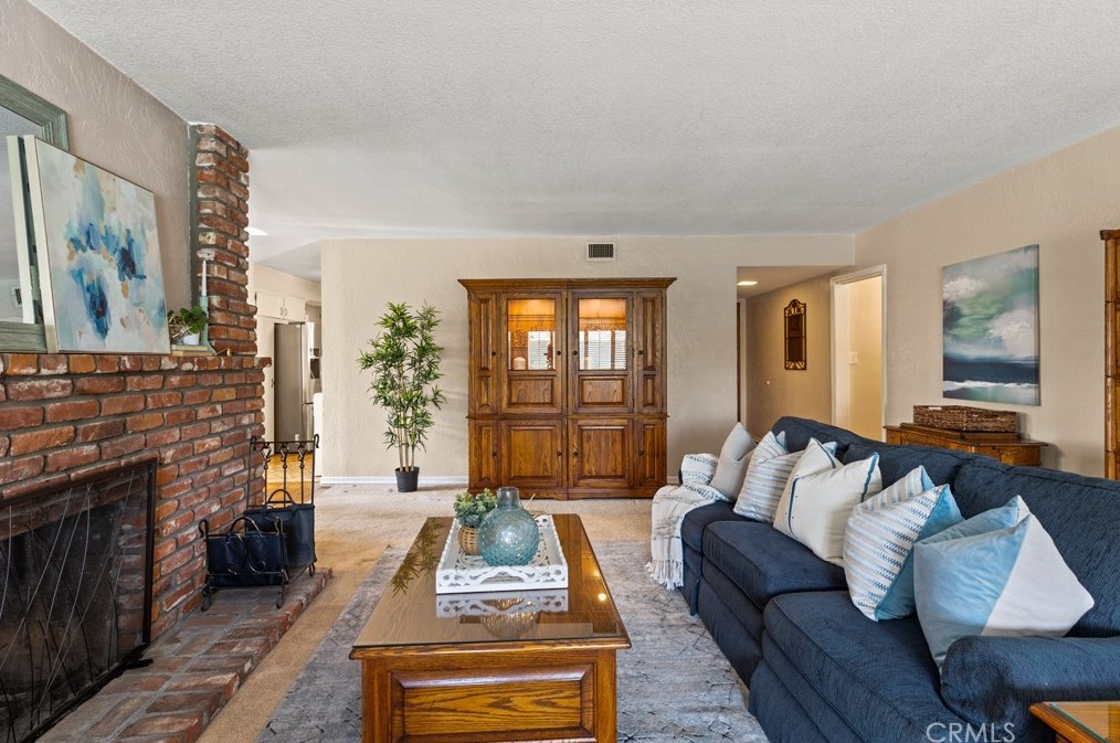 446 Tudor St, Covina CA 91722-1146 exterior