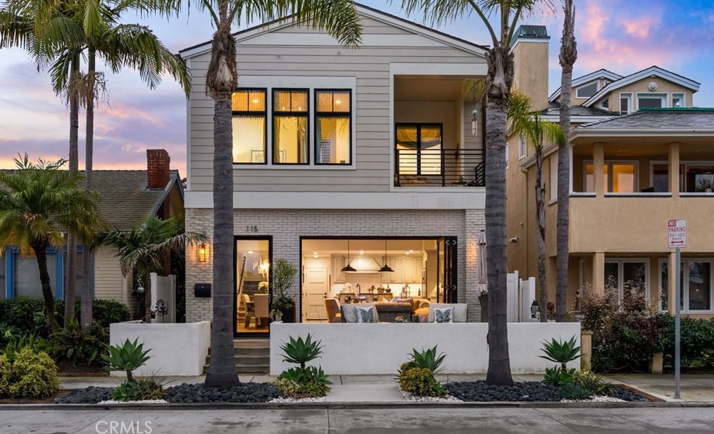 115 Bay Ave, Newport Beach CA  92662-1045 exterior