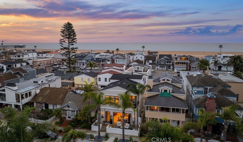 115 Bay Ave, Newport Beach CA  92662-1045 exterior