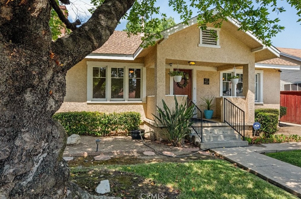 125 E Rosewood Ct, Ontario, CA 91764