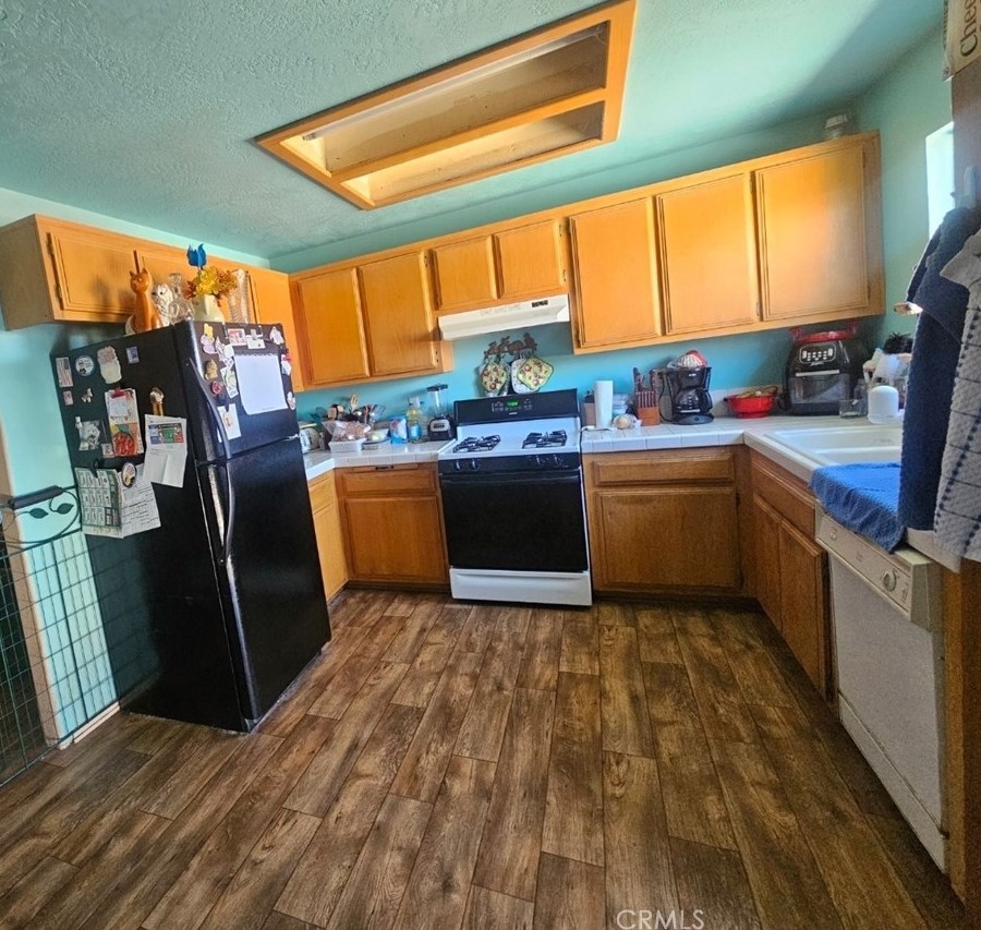 17752 Lemon St, Hesperia, CA 92345