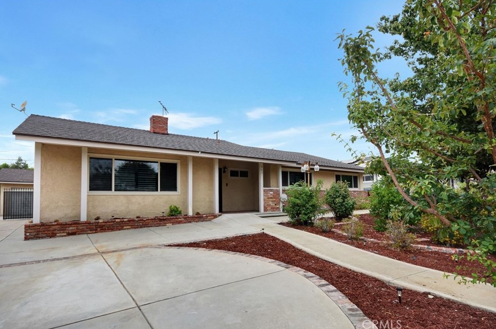 565 Cedar Crest Ave, Claremont, CA 91711