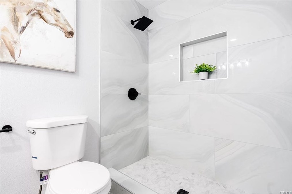 1605 Via Vis Dr, Riverside CA  92506-5321 exterior