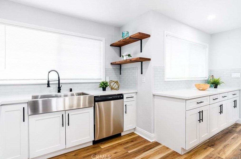 1605 Via Vis Dr, Riverside CA  92506-5321 exterior