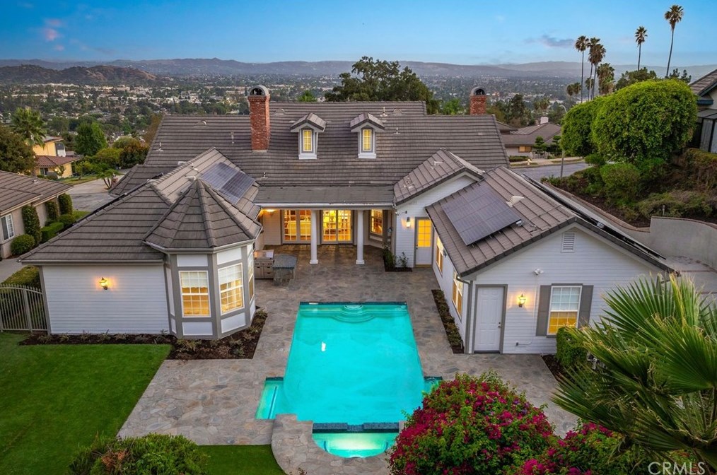 553 W Palm Dr, Glendora, CA 91741