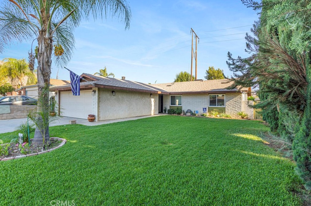 22205 Lark St, Colton, CA 92313