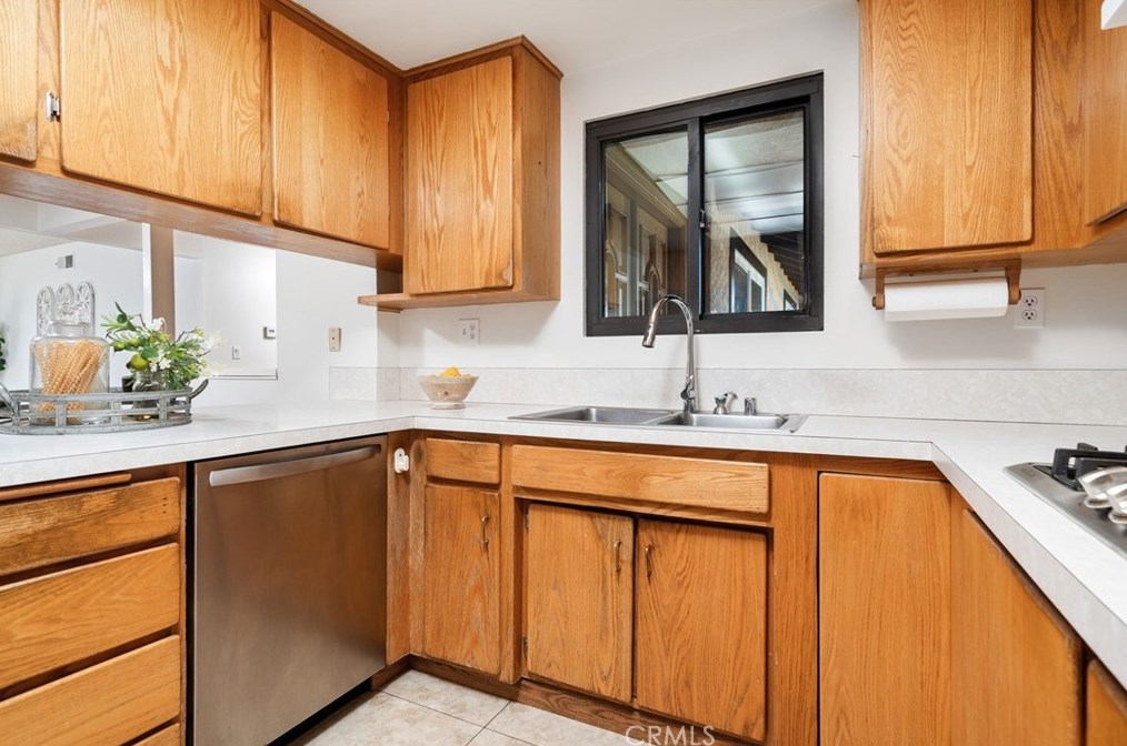 118 Payson St, Glendora CA  91740-5560 exterior