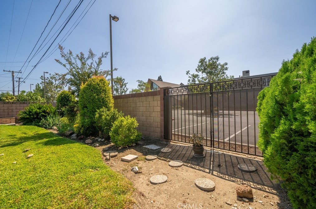 118 Payson St, Glendora CA  91740-5560 exterior