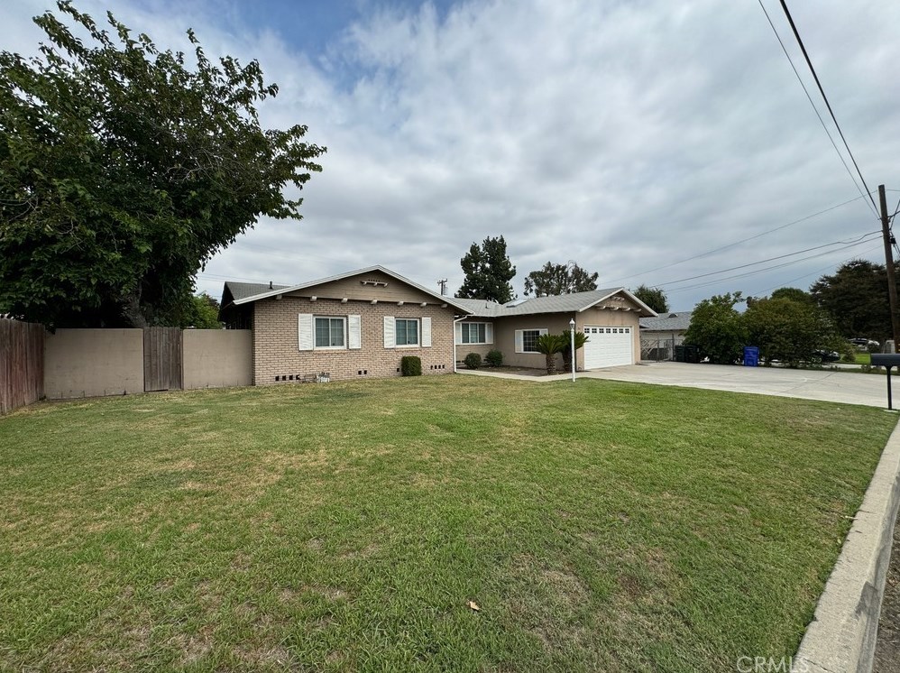 202 E Shamrock St, Rialto, CA 92376