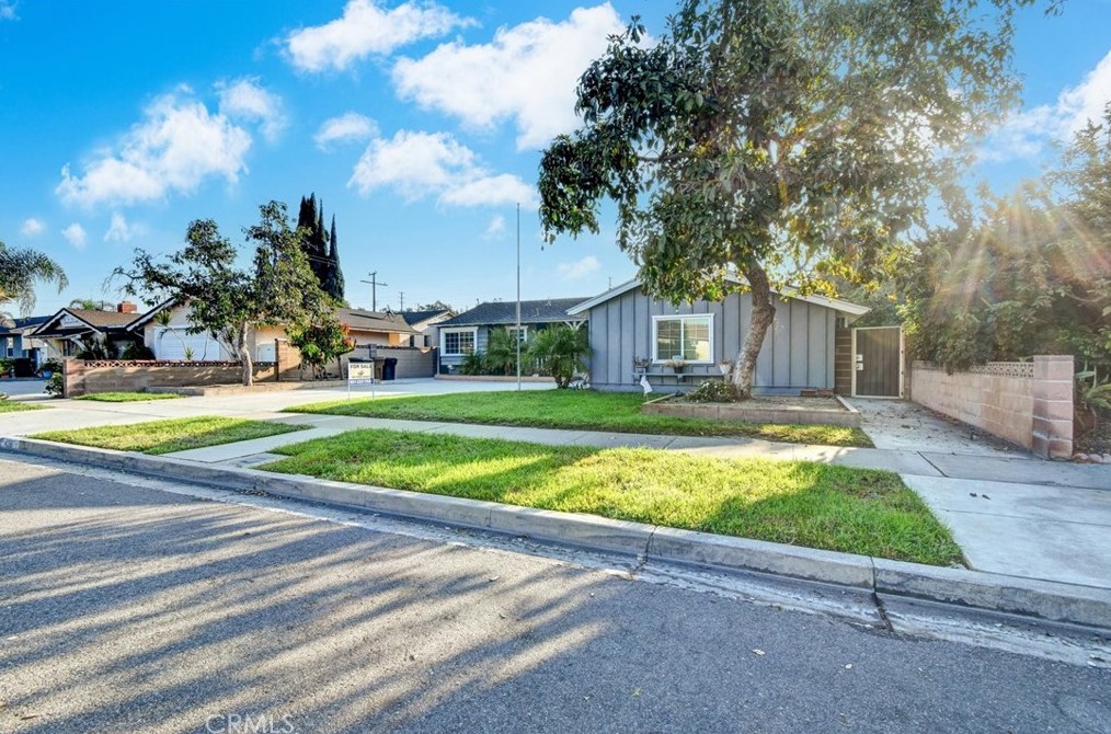 436 N Syracuse St, Anaheim, CA 92801